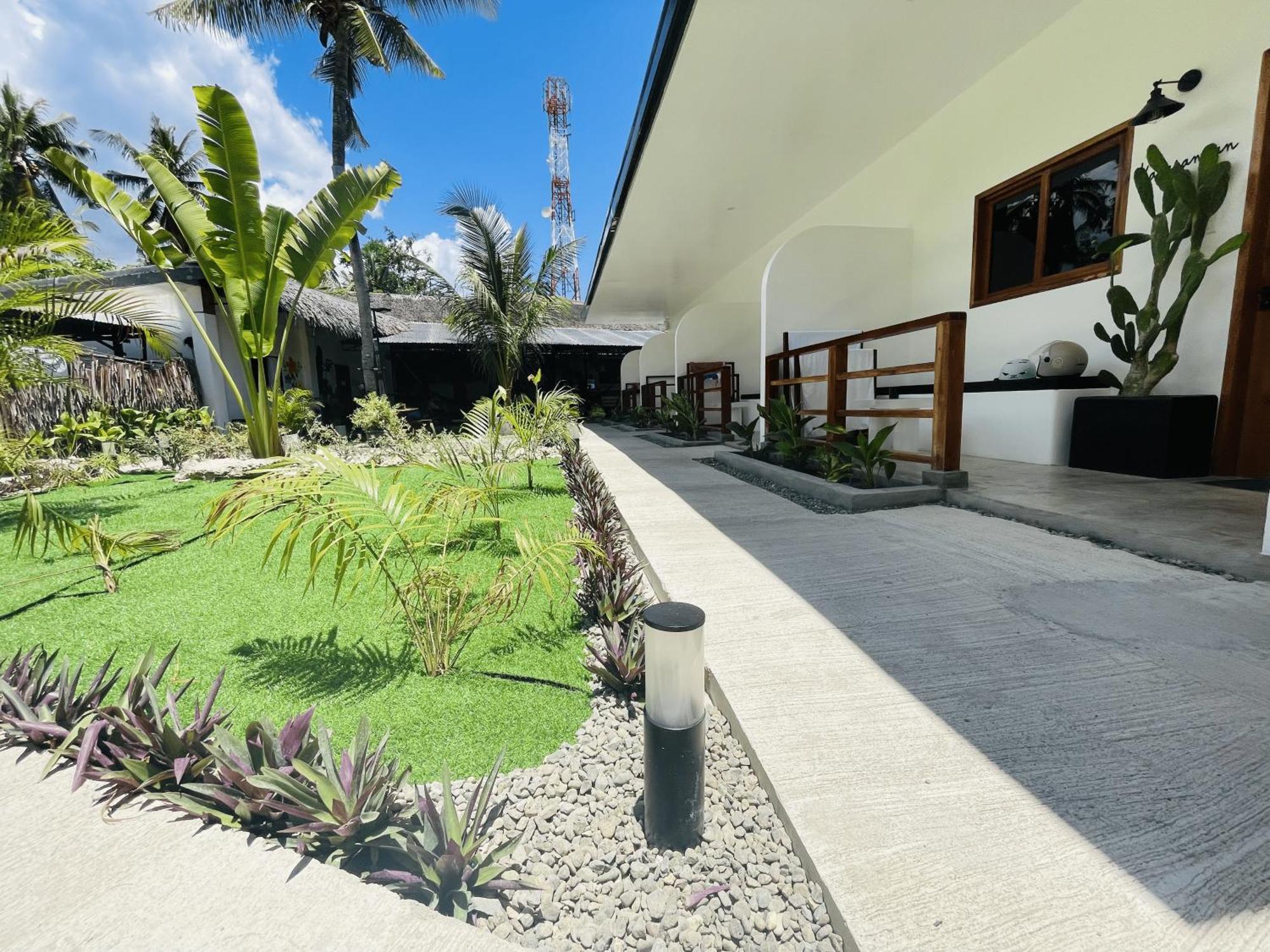Maayong Hostel (Adults Only) Moalboal Exterior photo