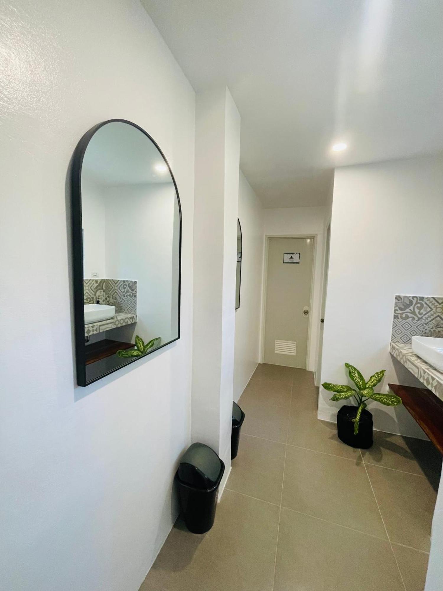 Maayong Hostel (Adults Only) Moalboal Exterior photo